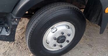 yuk kranı: Soyuduculu yük maşını – 2005 il. Xüsusiyyətlər: - Furqon tipli yük — 4