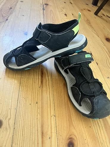 dede oyuncaq instagram: Oğlan Uşağı üçün sandal.
Ölçü üstündə yoxdu, təxmini 38-39 a gedər — 1