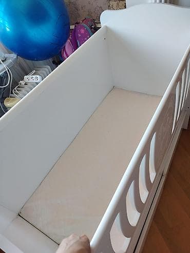 matras alti: Ağ rəngli uşaq beşiyi votsap aktivdi - Material: MDF/laminat — 2