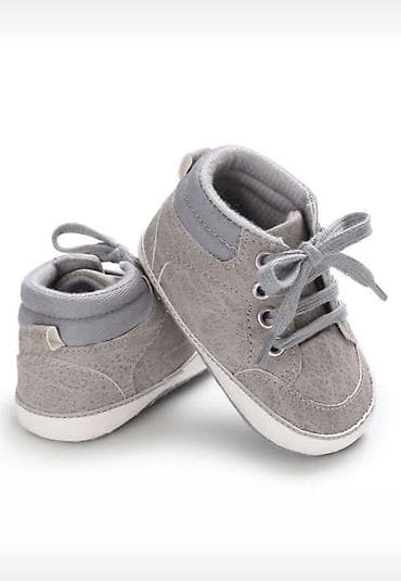 Детская обувь: Usaq ucun yumusaq ayaqqabi Maskvadan hediyye gelib cox az istifade — 1