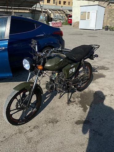 bmw e39 kapot: Moped/motosiklet – D4 50 (50cc) Xüsusiyyətlər: - Həcm: 50 cc (D4 50 — 3