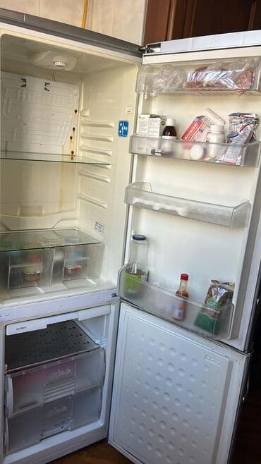 Техника для напитков: 2 двери Beko Холодильник Продажа, цвет - Серебристый — 3