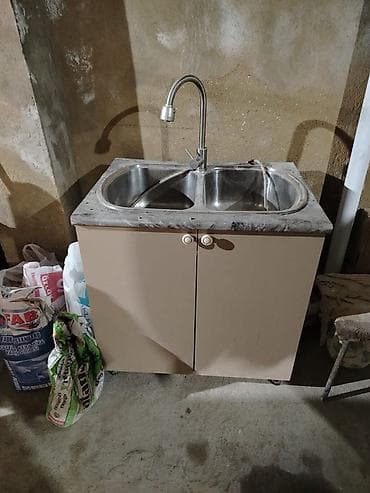 heyvan sahiblenme: Moyka skafla birlikde 4eded 75azn biri Zabrat 2711 leli Mətbəx — 1