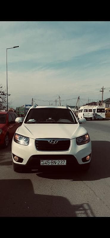 prius arxa: Hyundai Santa Fe: 3.5 l | 2010 il Krossover — 4