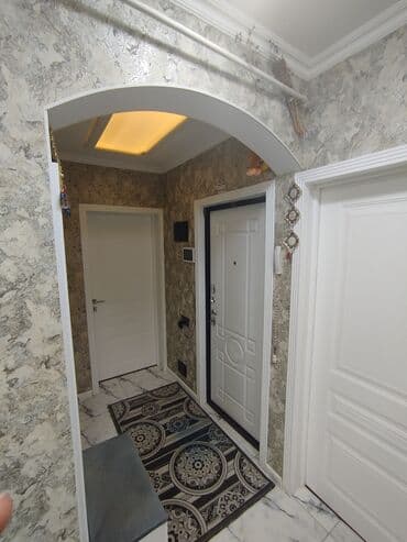 ismayilli baki avtobus: Satılır 9/5 orta blok. mənzil ideal vəziyyətdədir. son 4 ilin — 3