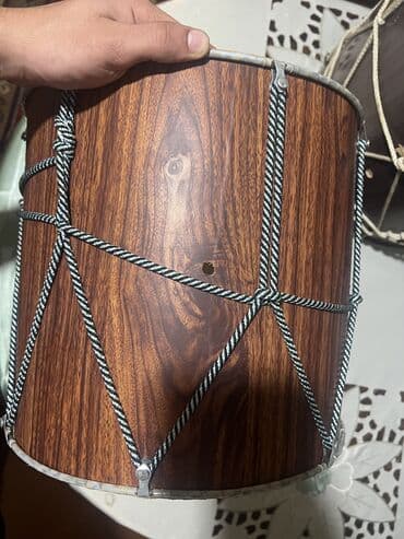 Nagara təzə kimidi istifadə olunmub deməy olarki çantasida var 15