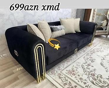 Qara rəngdə, modern dizaynlı 3 nəfərlik divan. - Yumşaq, məxməri