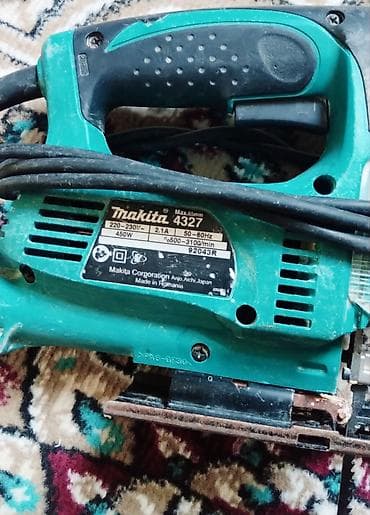 svarka aparati satilir: Makita 4327 elektrik dekupajı (ləpədöyən mişar) - Güc: 450 W - — 2