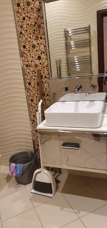 8 mikrorayon: Nərimanov metrosunun yaxınlığında şuşa icra hakimiyyətinə yaxin — 9