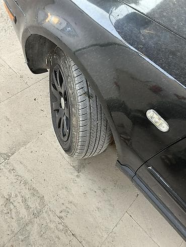 1 64: Volkswagen Passat: 1.8 l | Sedan — 7