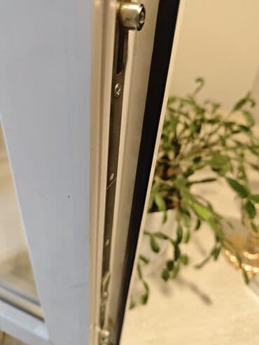 Отопление и нагреватели: Plastik pəncərə rezini. Plastik qapılardada (hamam tualet) qapılarında — 2