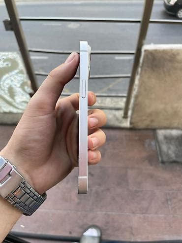aple 13: IPhone 13, Ağ — 3