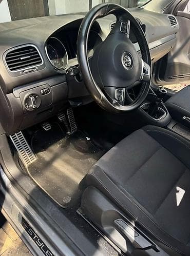Salon: • Avto Detallı Kimyevi Temizlik.🔥 • Ximçistka Xidmeti.✅ • — 8