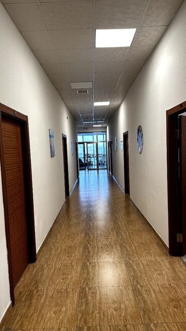 xudu məmmədov küçəsi: Ofis icarəyə verilir 42 kv - 580 manat Wifi - Komunal daxildi 7/24 — 6