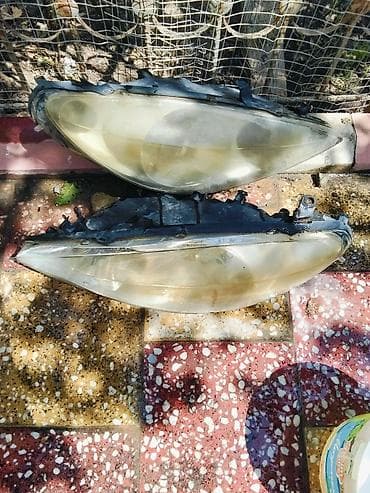 Məhsul: Avtomobil ön fara dəsti (sol və sağ) Xüsusiyyətlər: - Korpus