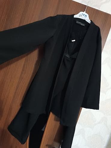 Qadın üçün qara dəst – şalvar və uzun jilet - Rəng: klassik qara - Üst