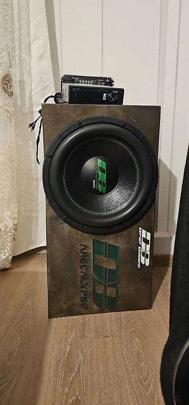 elektrik su qizdirici: Maşın üçün tam audio sistemi satılır. 10 gün olar təzə yıgdırmışam — 2