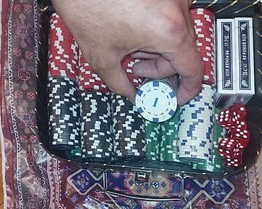Poker masaüstü oyun seti.500 fiş (professional).2 dəst kart.10 oyun — 3