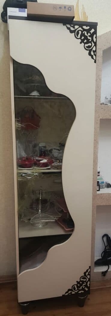 İşlənmiş, Açılan, 1 qapı Düz dolab