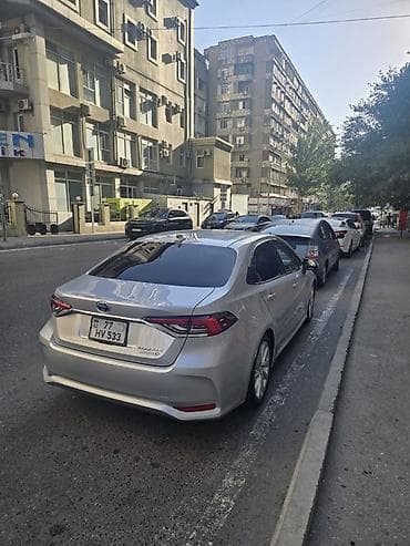 prius 20 kuza salon: Toyota Corolla, gümüşü rəng, sedan gövdə. Rənglənməyib udarı vuruğu — 5
