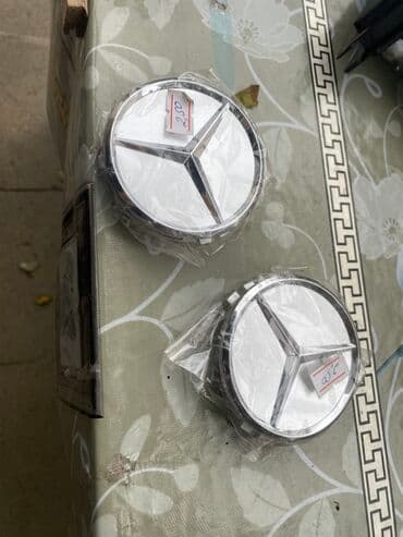 Məhsul: Mercedes-Benz təkər mərkəz qapaqları (hubcap/center cap) -