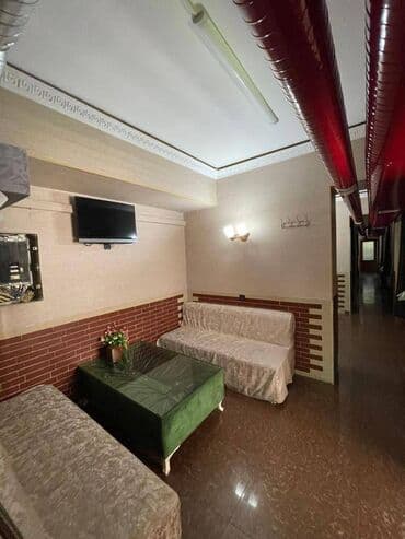 kiraye kafe verirem: Xalqlar metrosunun yaxınlığında əşyali təmirli kafe ümumi sahəsi 320 — 1