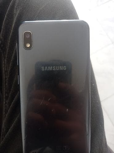endirim kartı: Samsung Galaxy A10, 32 GB, rəng - Qara, İki sim kartlı — 2