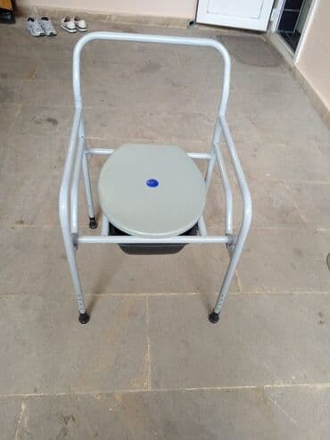 Xəstələr üçün unitazlar: Portativ komod kreslosu - Metall karkaslı, dayanıqlı konstruksiya - — 2