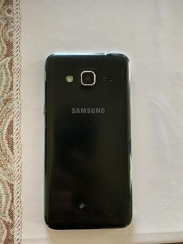 ən ucuz uz qırxan maşınlar: Samsung Galaxy J5, 8 GB, rəng - Qara, İki sim kartlı — 2