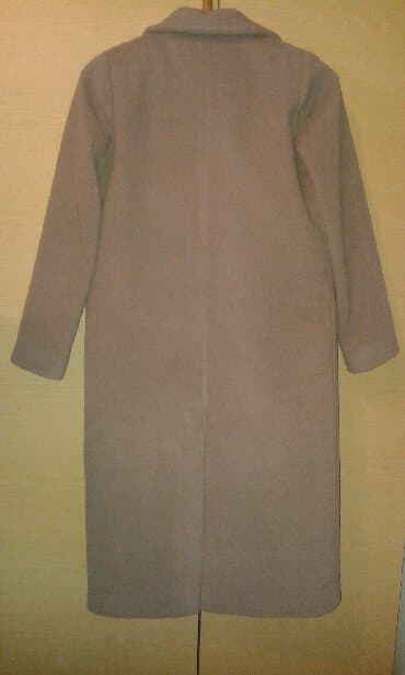 qadınlar üçün qısa paltolar: Kasemir paltodur,,modeli duz, arxasinda razrez. Ela veziyyetdedir — 2