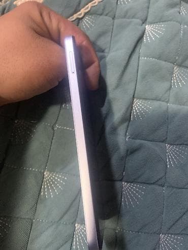 ucuz netbook kampanya: Tecno Spark 20C, 128 GB, rəng - Ağ, Barmaq izi, Face ID — 2