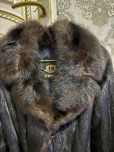 Femina brendinin orijinal xəz palto-su. - Material: təbii mink