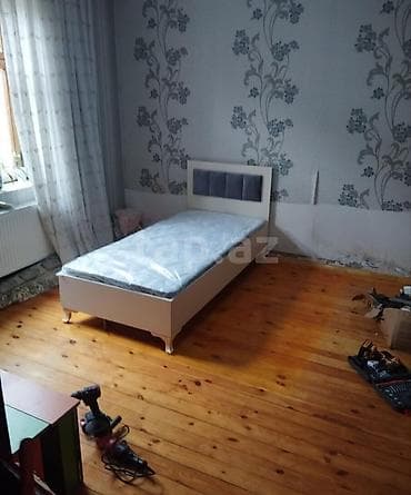 divan çarpayı: Təknəfərlik çarpayı, Bazasız, Matras ilə, Siyirməsiz — 1
