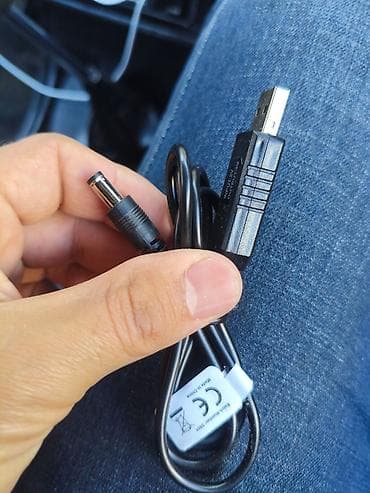 philips xenium 9@9v: USB–DC güc kabeli/adaptor - Giriş: USB Type‑A - Çıxış: 5V DC (USB — 1