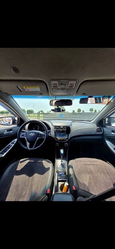 kia forte 2017: Hyundai Accent: 1.4 l | 2015 il Sedan — 6