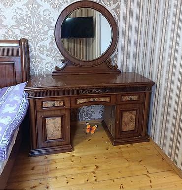 SAMİRƏ 🦋 Malaziya kamodu – klassik dizaynlı, dairəvi güzgülü