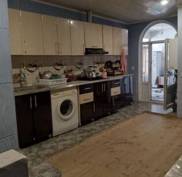 qalada kirayə ev: İnşaatçılar metrosuna yaxın ərazidə 3 otaqlı geniş evdə kirayə otaq — 10