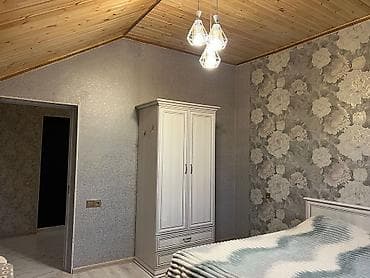 keşlə ev: Satılır: iki mərtəbəli fərdi ev Xüsusiyyətlər: - 2 mərtəbə, geniş — 5