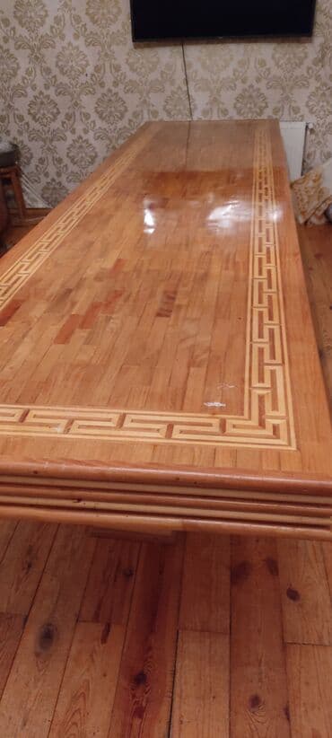 столик из двигателя: Klassik masa, İşlənmiş, Açılmayan, Taxta, Dördbucaq masa — 4