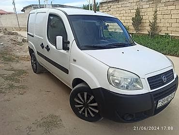 2 ci el konteyner: Fiat Doblo: 1.3 l | 2008 il Van body type — 2