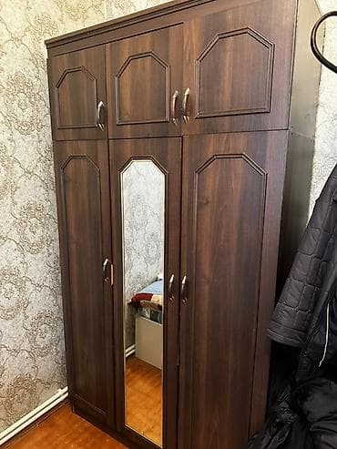 Мебель для дома: 4 двери, С зеркалом, Коричневый, Дерево, Распашной, Прямой шкаф — 2