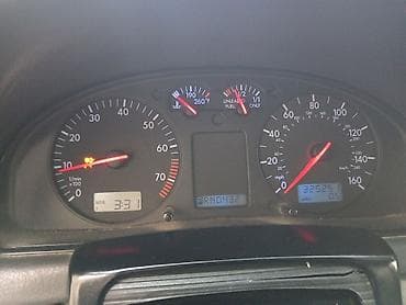 sukan satisi: Volkswagen Passat: 1.8 l | 1988 il Sedan — 3