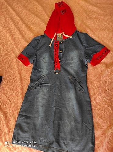 Qadınlar üçün cins kapüşonlu don - Material: mavi denim (cins) - Üst