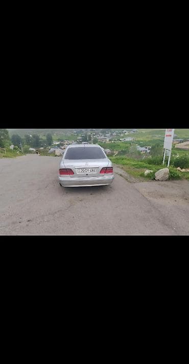 Продажа авто: Mercedes-Benz E-Class sedan (E200 Kompressor emblemli), gümüşü rəng — 8