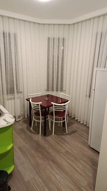 Otaqların uzunmüddətli kirayəsi: Günlük kirayə otaqlar – rahat və geniş Təsvir: - İki növ otaq: 1) iki — 6