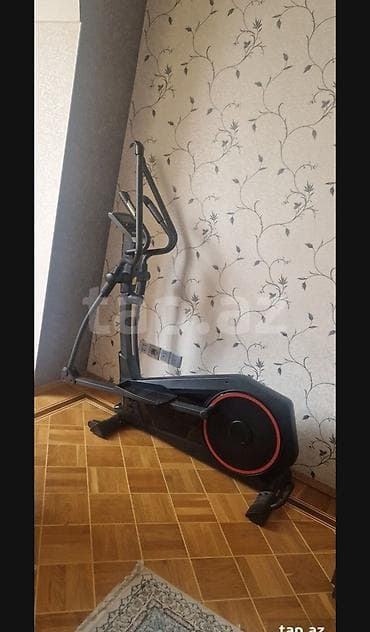 velosiped ev: Eliptik trenajor - Tam bədən üçün kardio və güc məşqi. - Sakit — 1