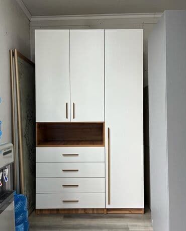 istehsal üçün yer axtarıram: Yeni, Açılan, Düz dolab, Qarderob, paltar dolabı, Azərbaycan — 1