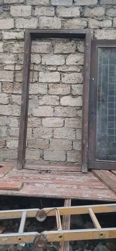 şef qaplar: Mənzil üçün İşlənmiş Giriş qapısı Glazok ilə, Zəmanətsiz, Ödənişli quraşdırma, Ünvandan götürmə — 12