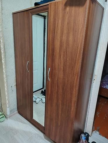 tek dolablar: 5046 Təcili satılır yaxşı vəziyyətdədir heç bir pirablemi yoxdu — 1