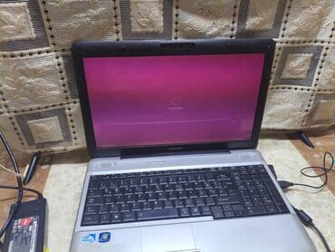 Masaüstü kompüterlər və iş stansiyaları: Toshiba noutbuk Xüsusiyyətlər: - Ekran: 15.4" (parlaq matris) — 3